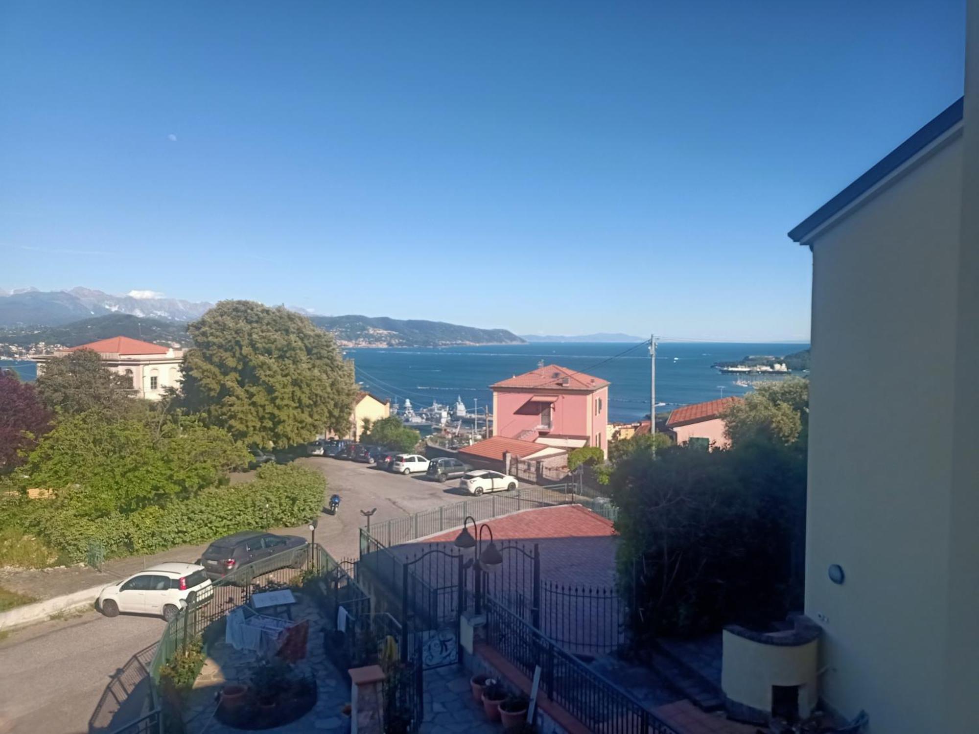 Casa Valentyna Apartment La Spezia Ngoại thất bức ảnh